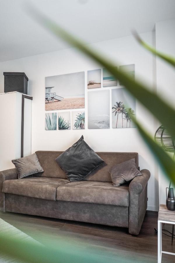 Appartamenti Vasco Renna Surf Center Torbole Sul Garda Luaran gambar